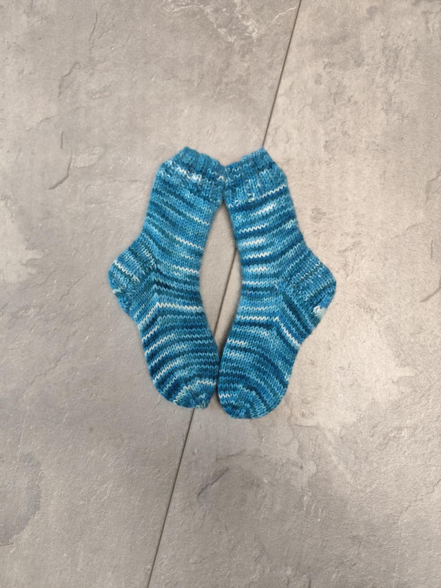 Handgestrickte Socken Größe 74/80