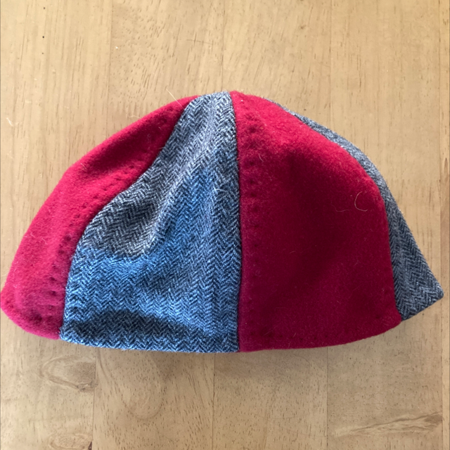 Plain Hat red &amp; chevron grey
