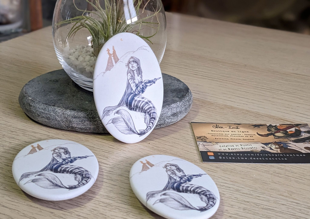 La Petite Sirène, Broche Soft Touch ovale