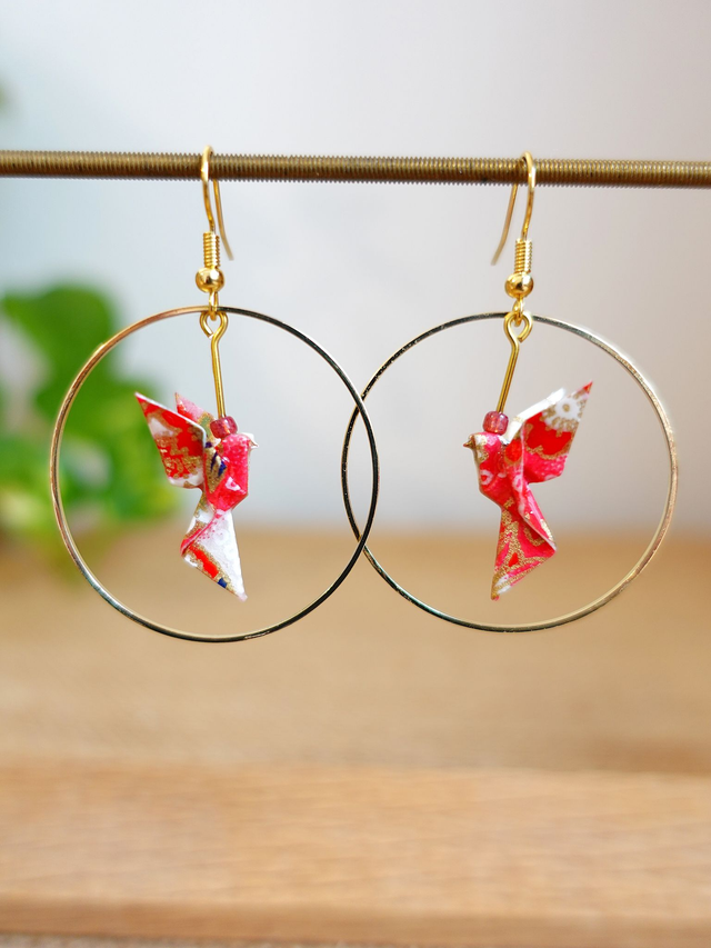 Oiseaux, Colombe en Origami / Crochets plaqué or 14K / Papier japonais washi / Rose, Or / Créole, Anneaux / Boucles d'oreilles / Bijou origami /