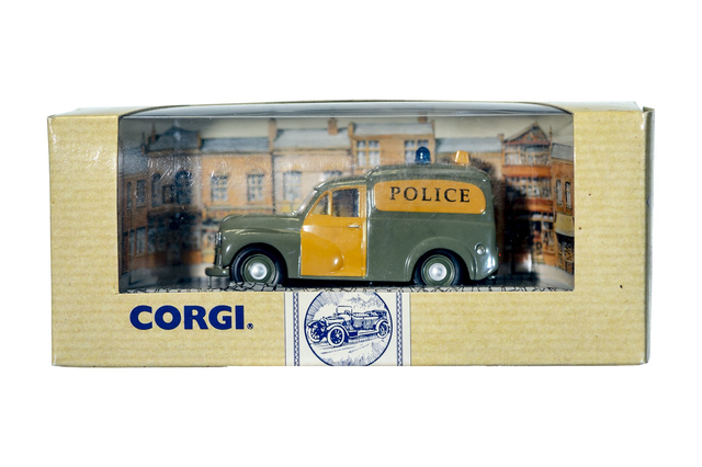 Corgi Police Morris 1000 Van Wiltshire Police