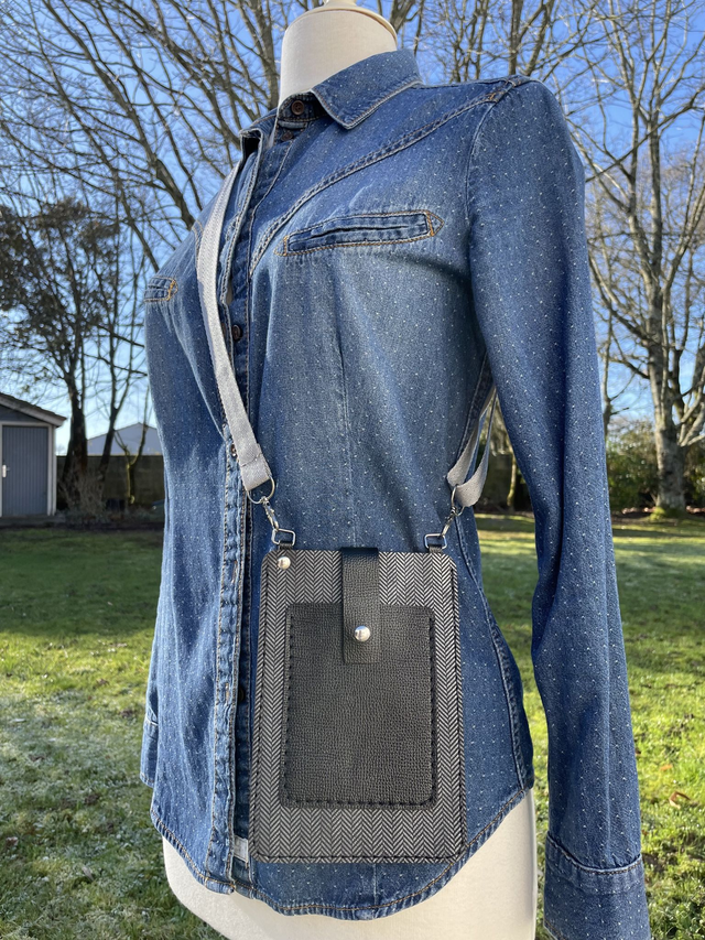 Sac bandoulière gris chevron/noir