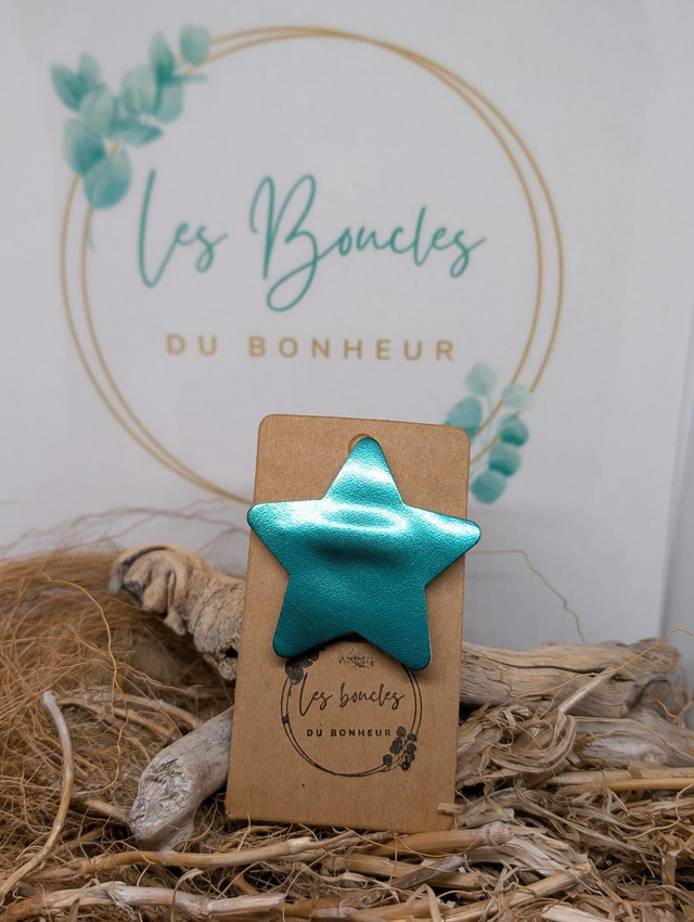 Broche 032