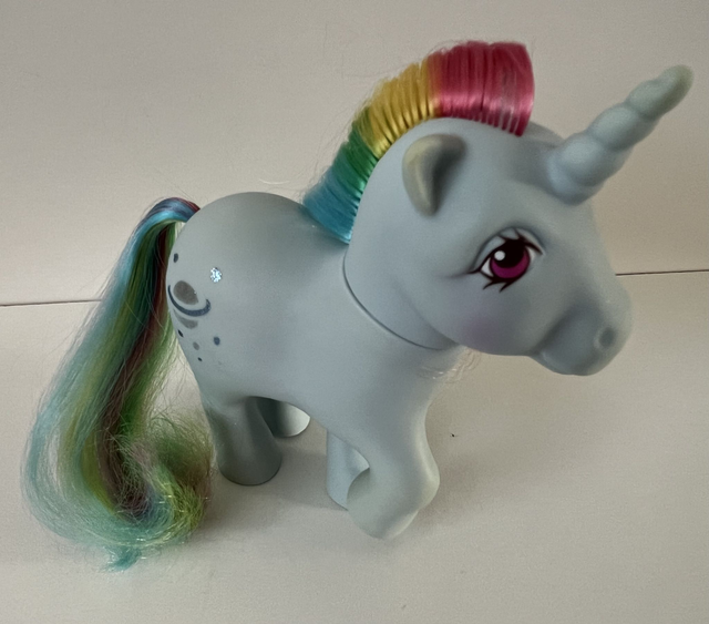 My Little Pony : Moonstone (glittery symbols) * unicorn * G1 * 1983 * Hong Kong