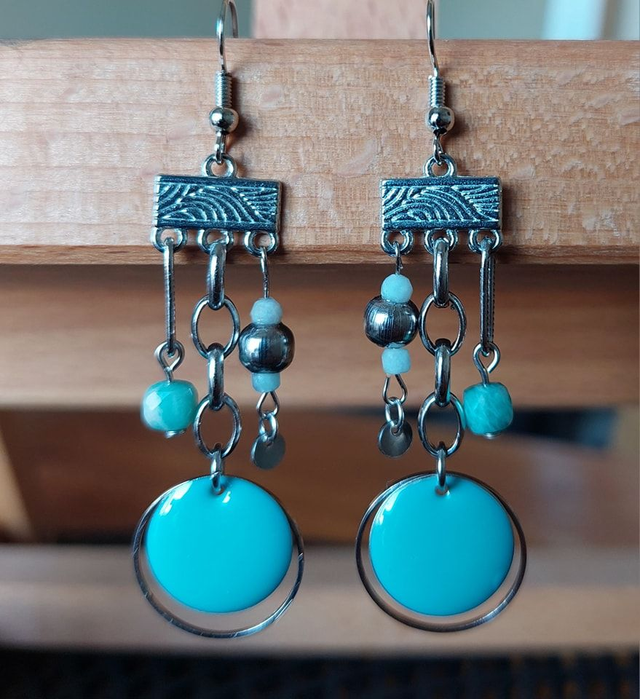 Boucles d&#039;oreilles pendantes en acier inoxydable argenté décorées de petites pierres en Amazonite