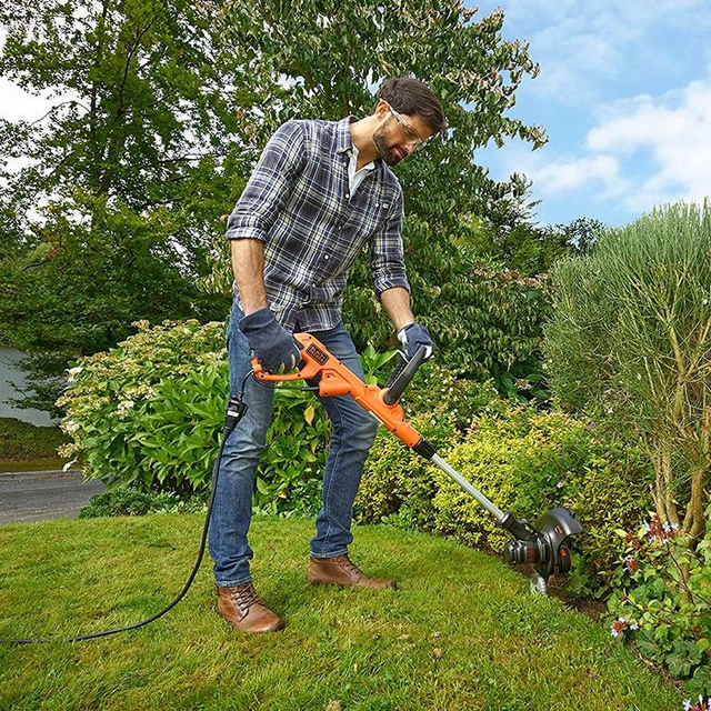 Cortar bordes cesped