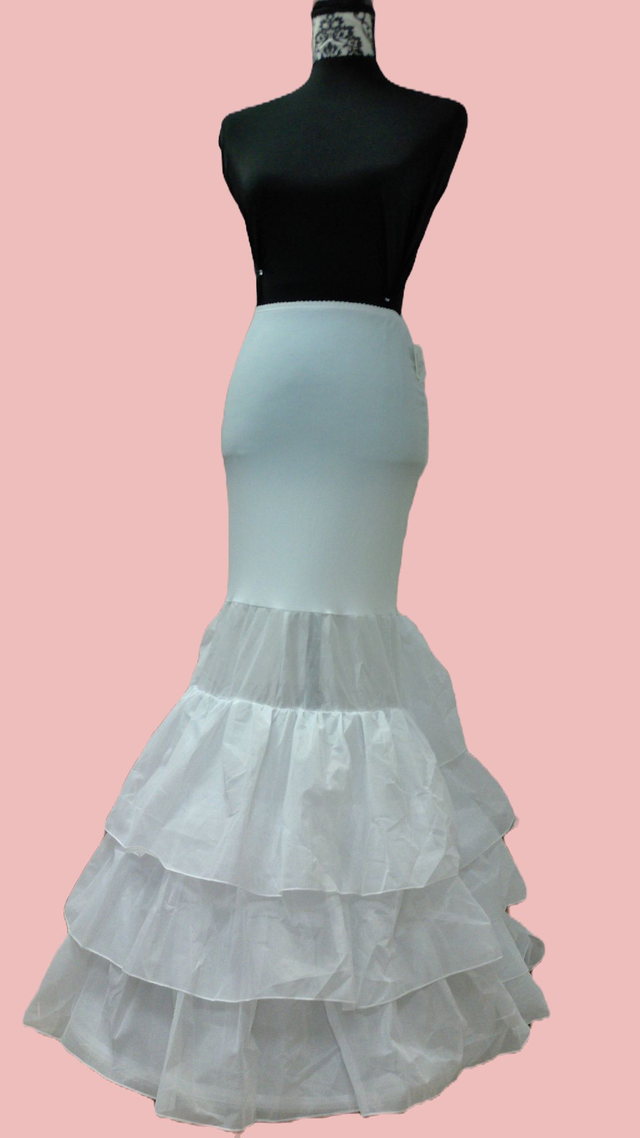 Jupon sirène à traine crinoline