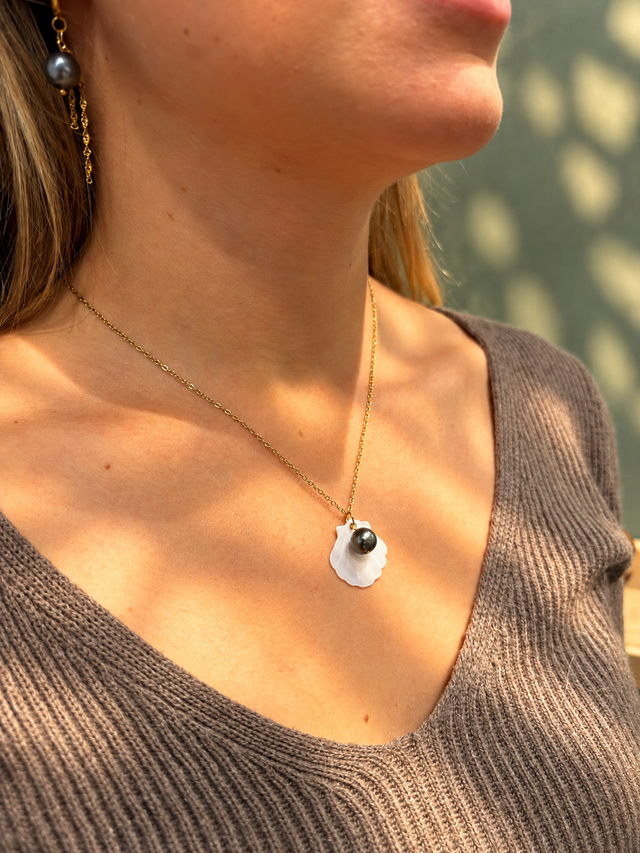 Collier Rau
