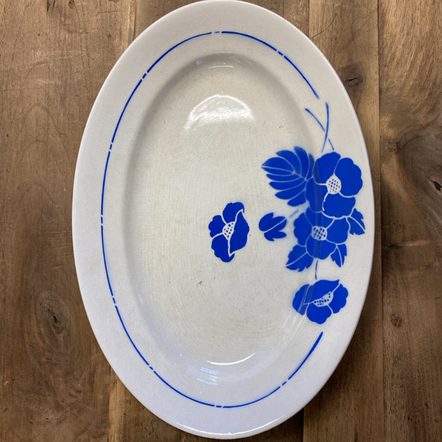 Plat oval fleurs bleues