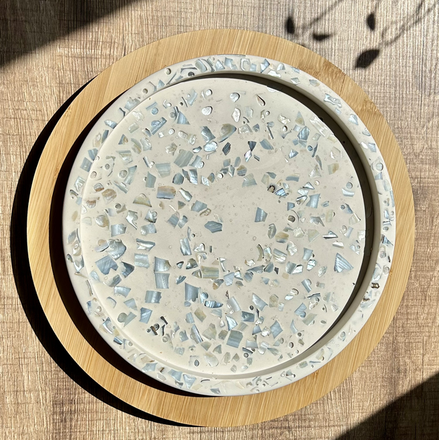 Grand plateau rond nacré