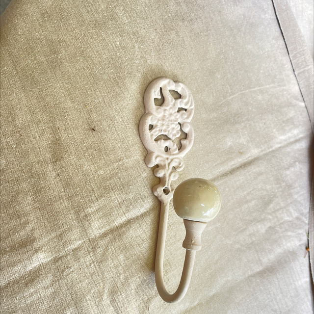 Wandhaken Metall/ Porzellan