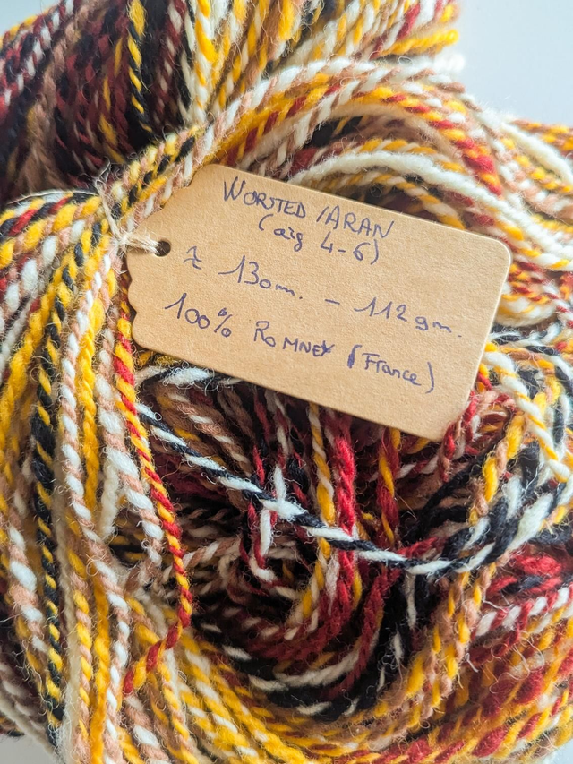 Laine française filée à la main (Romney) 