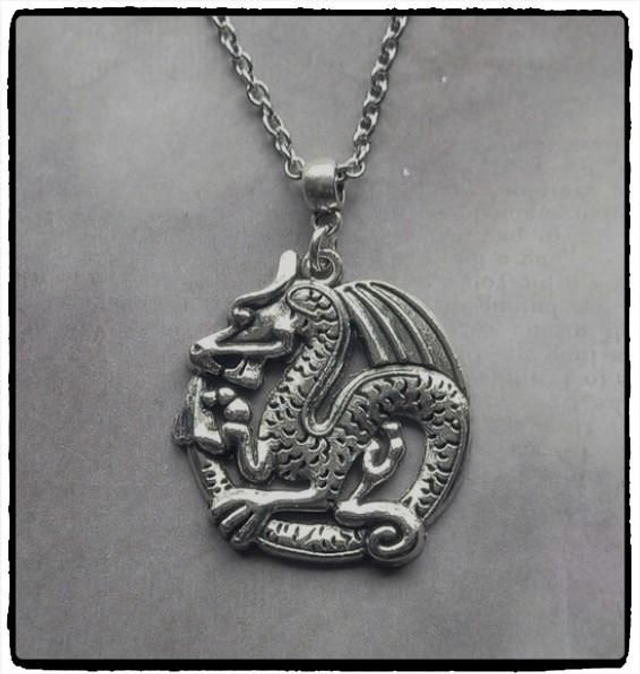 Circular Chinese Dragon Necklace 