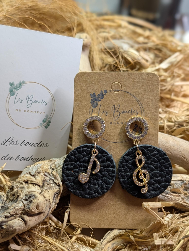 Boucles d'oreilles création variée note de musique cv008