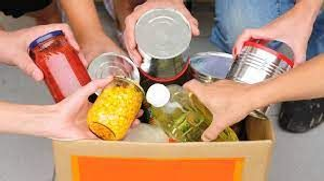 Élelmiszercsomag - közepes (adomány)