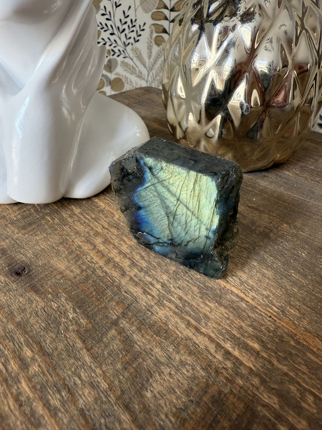 Labradorite 1 face polie 69g
