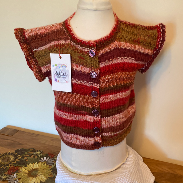 6006 Girl’s cardigan 