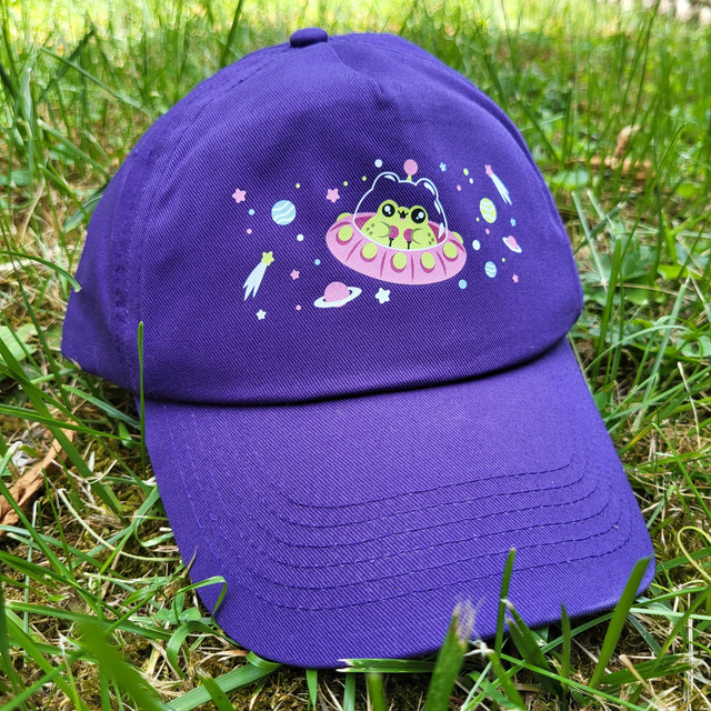 Casquette grenouille soucoupe volante