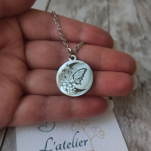 Collier Papillon et lune fleurie argenté 
