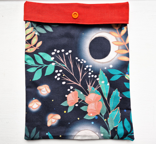 Pochette livre  "Lune d'elles"