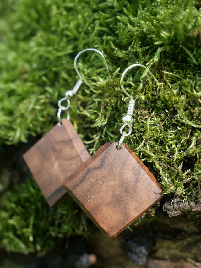 boucles d&#039;oreilles en Noyer Français 