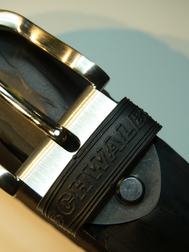 Pneu VTC noir et jaune, SCHWALBE