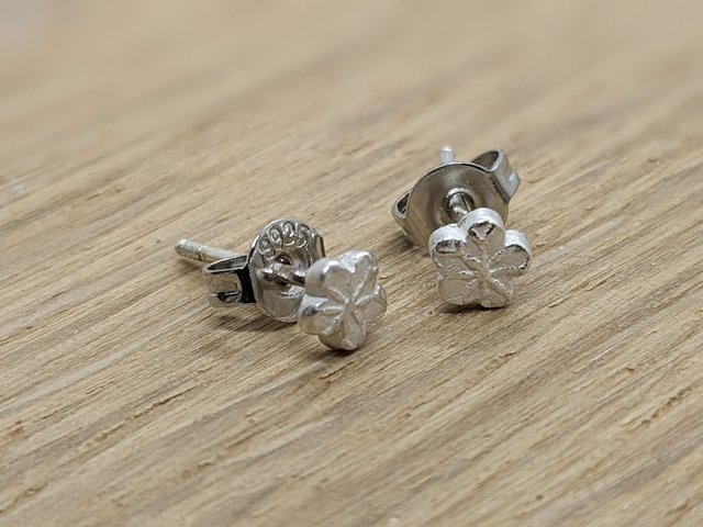 XSmall Flower Shaped Earrings