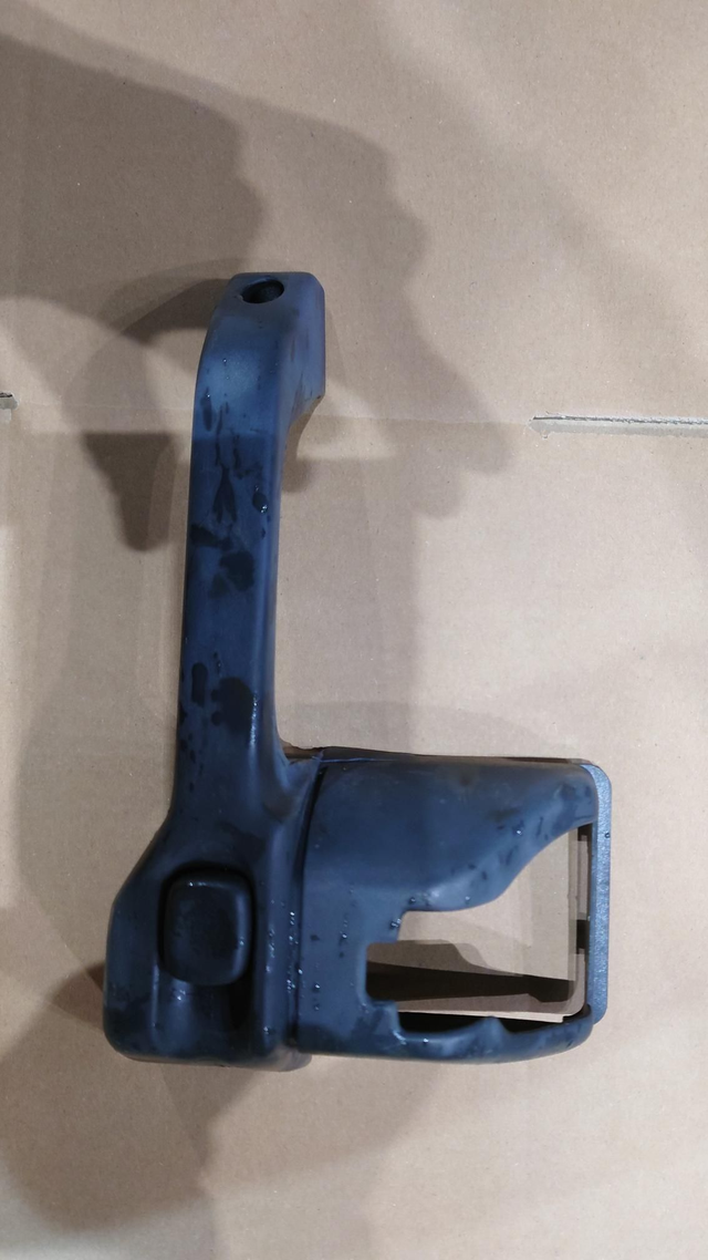 Inner door handle for the side sliding door 