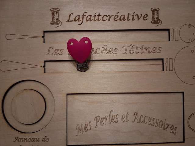 attache tétine personnalisée