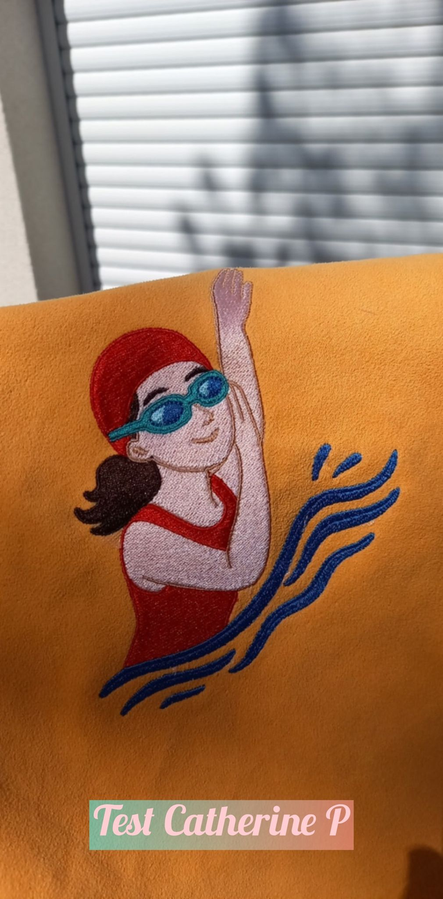 fichier broderie nageuse - 3 Tailles / 12 Formats