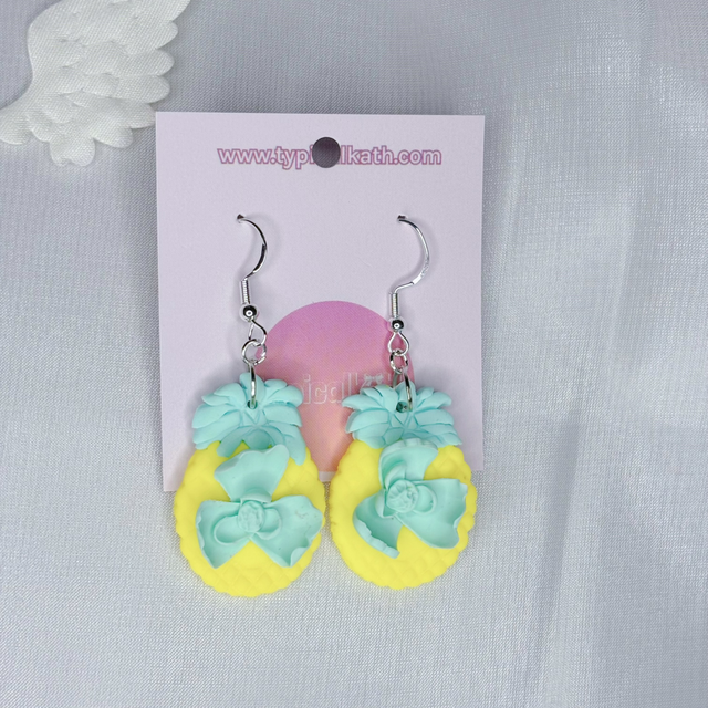 Pineapple clays earrings 