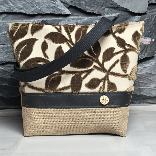 Feuillage de velours en relief