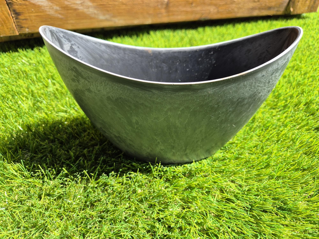 Jardinière bateaux noir 20cm hauteur 10cm