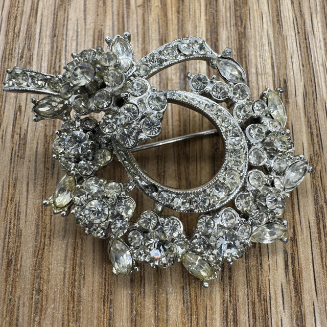 Circa 1950s Exquisite spray brooch