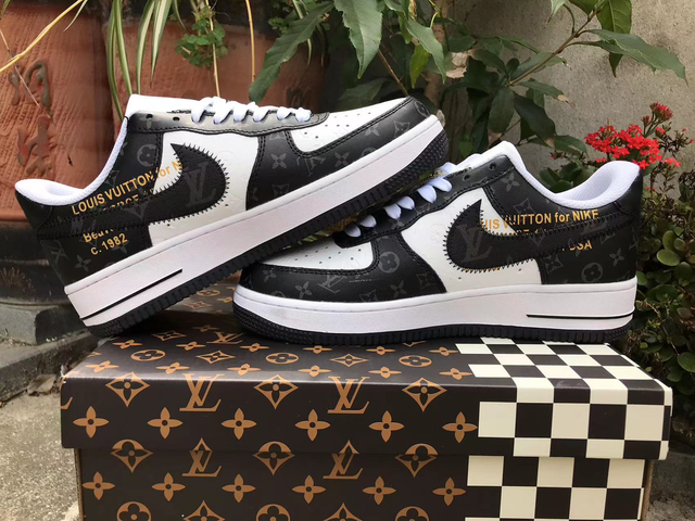 Nike Air Force One &amp; Louis Vuitton