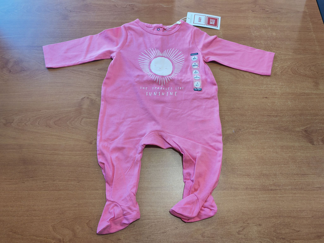 Pyjama rose en 6 mois