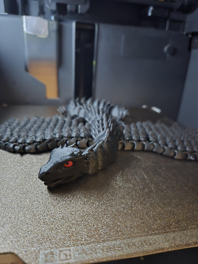 Winged articulated drogon.