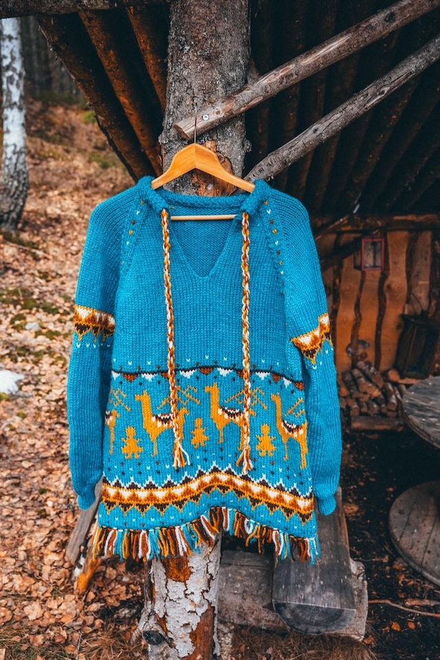 Llama Adventure Sweater Kit - Col 03 (Country Blue Rauma Vams) - Wool &amp; Pattern - Linka Neumann