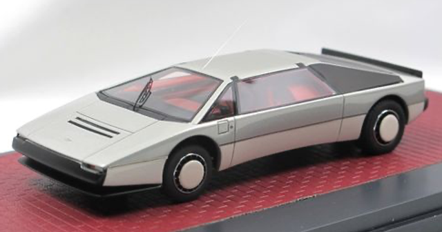 Aston Martin Bulldog Concept Silber 1980 Matrix 1:43