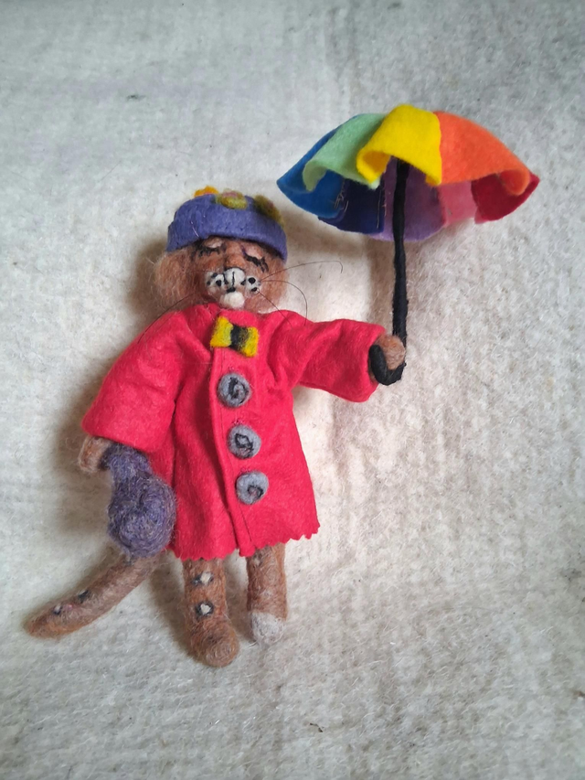 Needle Felt Cat Poppins