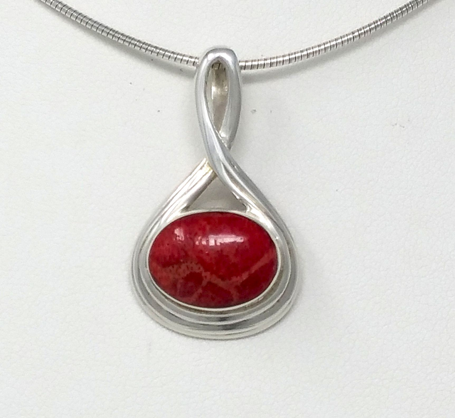 PENDENTIF CABOCHON DE CORAIL OVALE INFINI- ARGENT MASSIF - VENDU SANS CHAINE - 3409