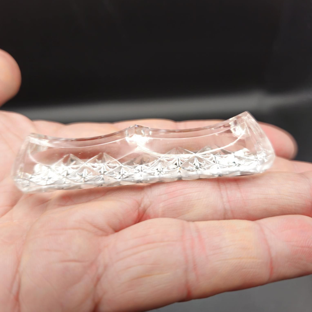 Ensemble de 11 porte-couteaux en cristal