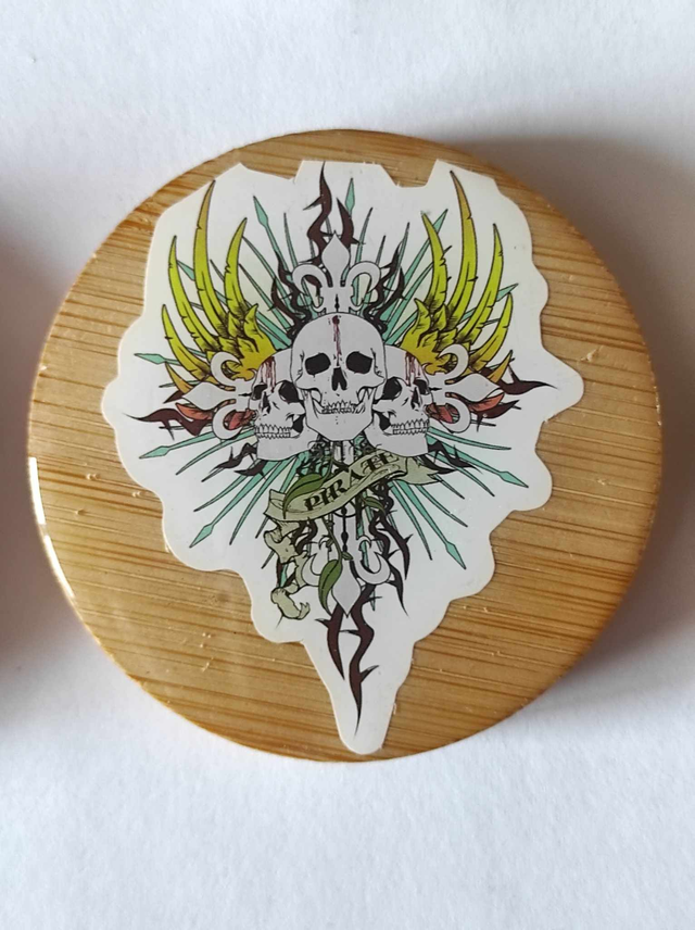 Décapsuleur tête de mort magnétique frigo