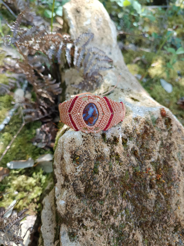 Manchette avec agate de Hongrie 