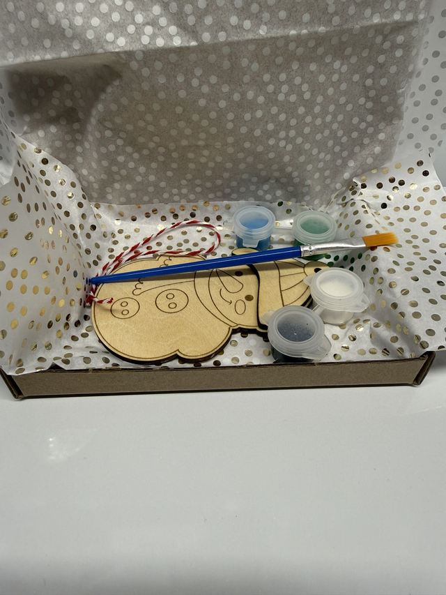 Paint your own bauble pack, with paints and brush