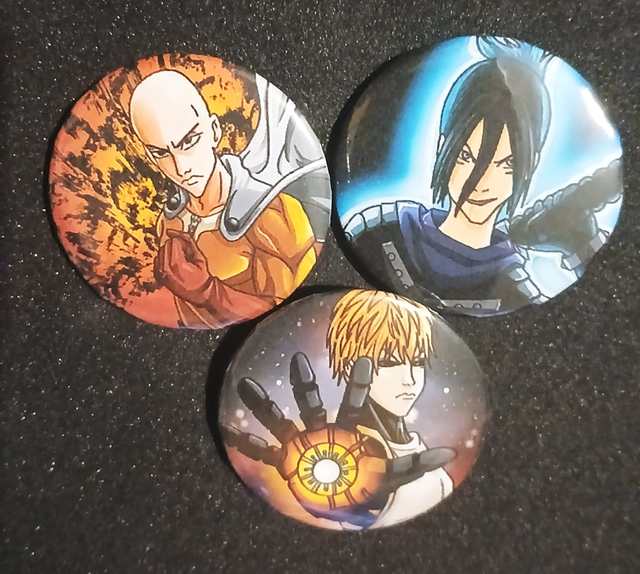One punch man Lots 3 badges