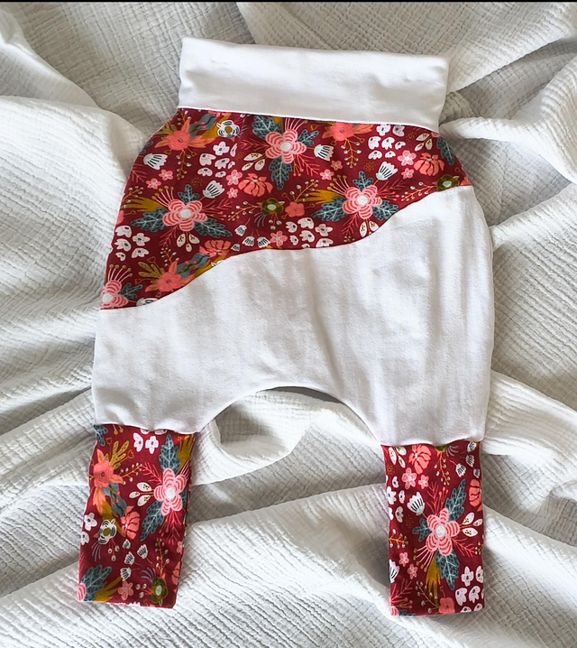 Sarouel Bébé Long Évolutif Jersey Coton Fleurs rouges/Blancs