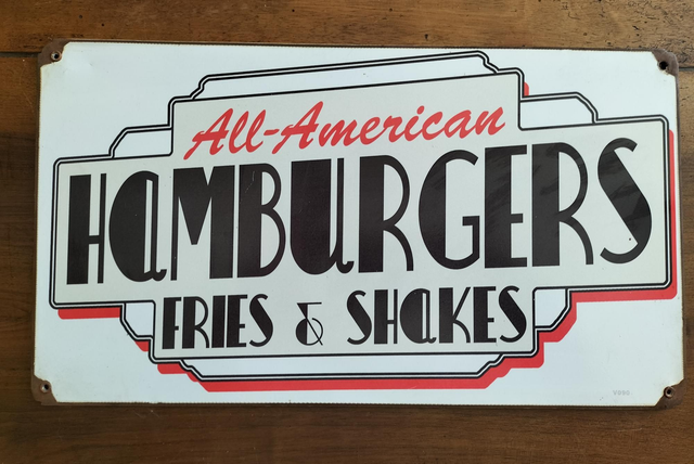 Plaque métal tôle épaisse / hamburgers/ aspect vintage / occasion T.B.E
