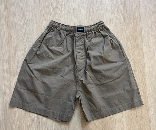 Balenciaga pantaloncino size 44 