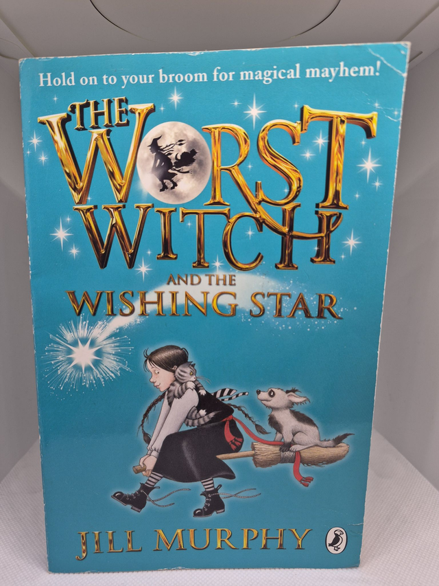  Jill Murphy - The Worst Witch and the Wishing Star